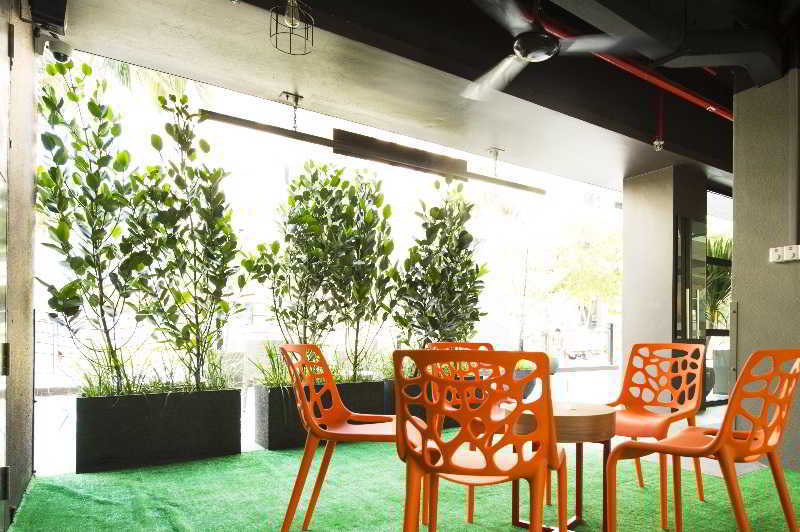 Ibis Budget Singapore Pearl Екстериор снимка