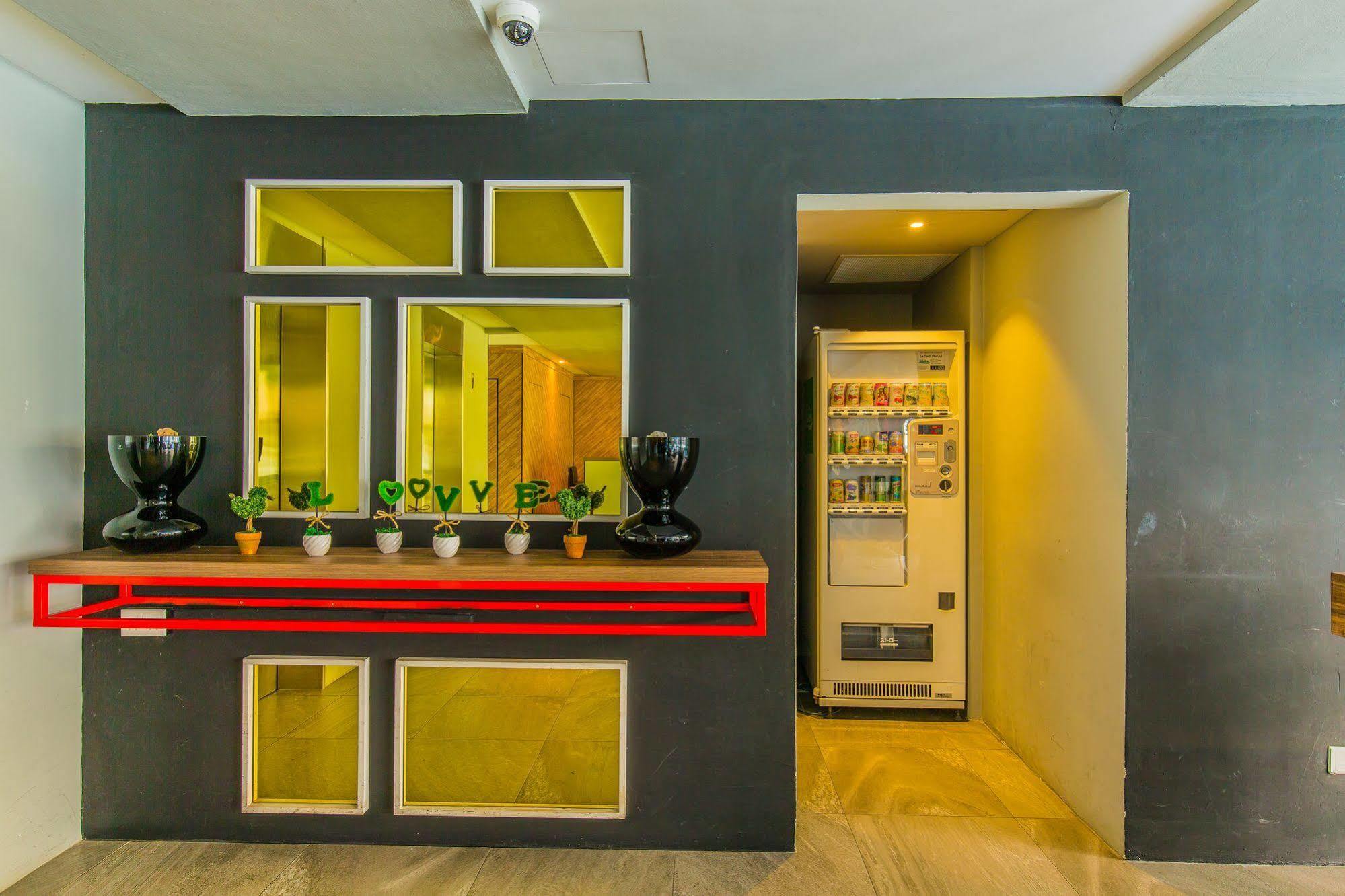 Ibis Budget Singapore Pearl Екстериор снимка